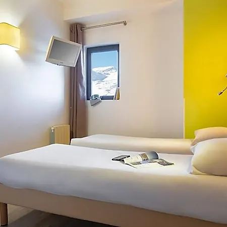 Sowell Residences Cret Voland 4*